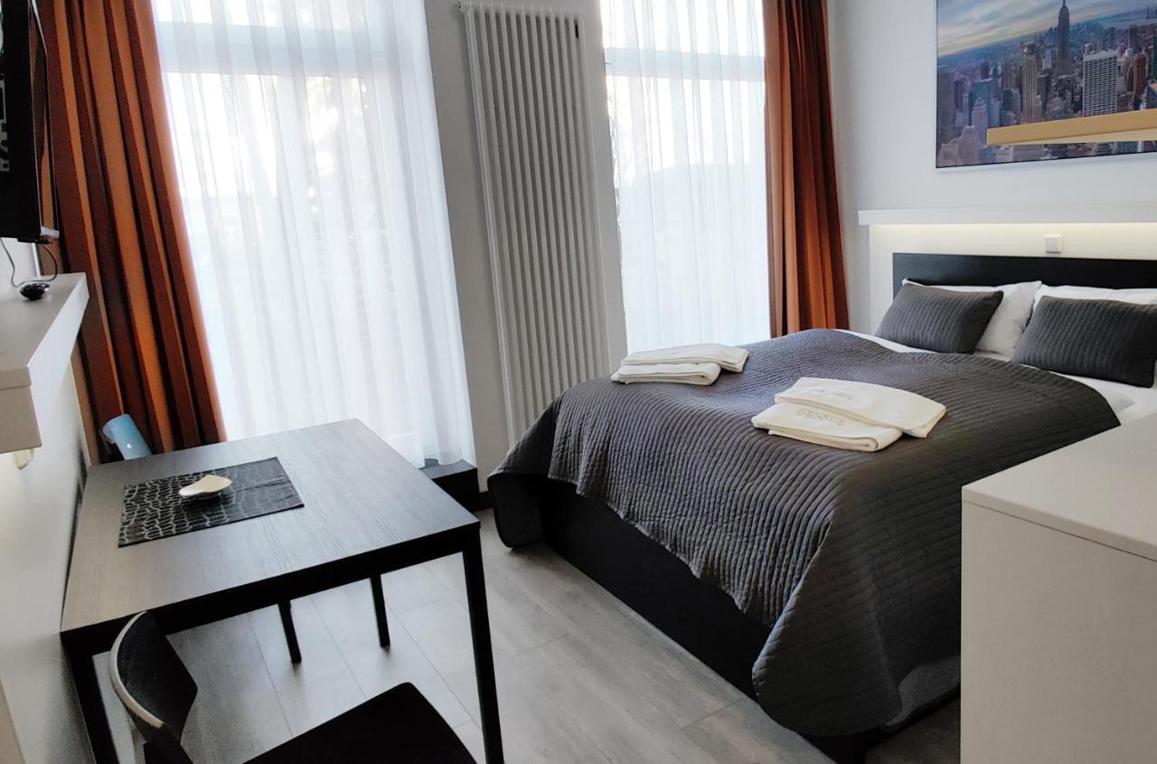 6 Rooms Apartments Berlin Exteriör bild